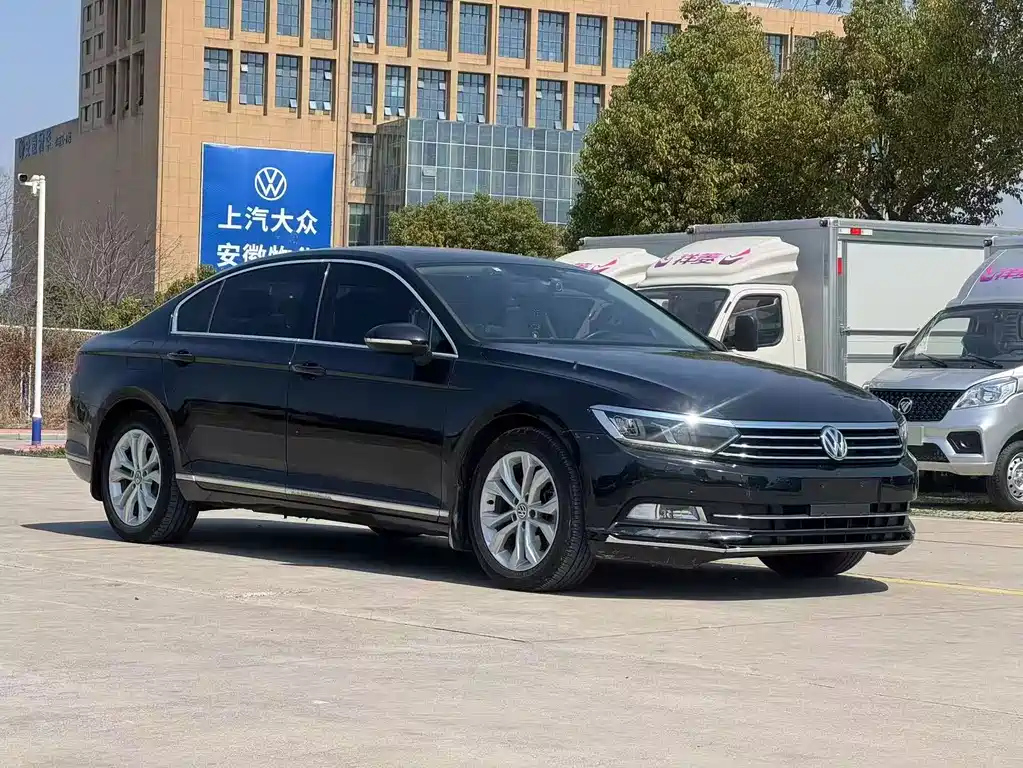 VOLKSWAGEN MAGOTAN 2018