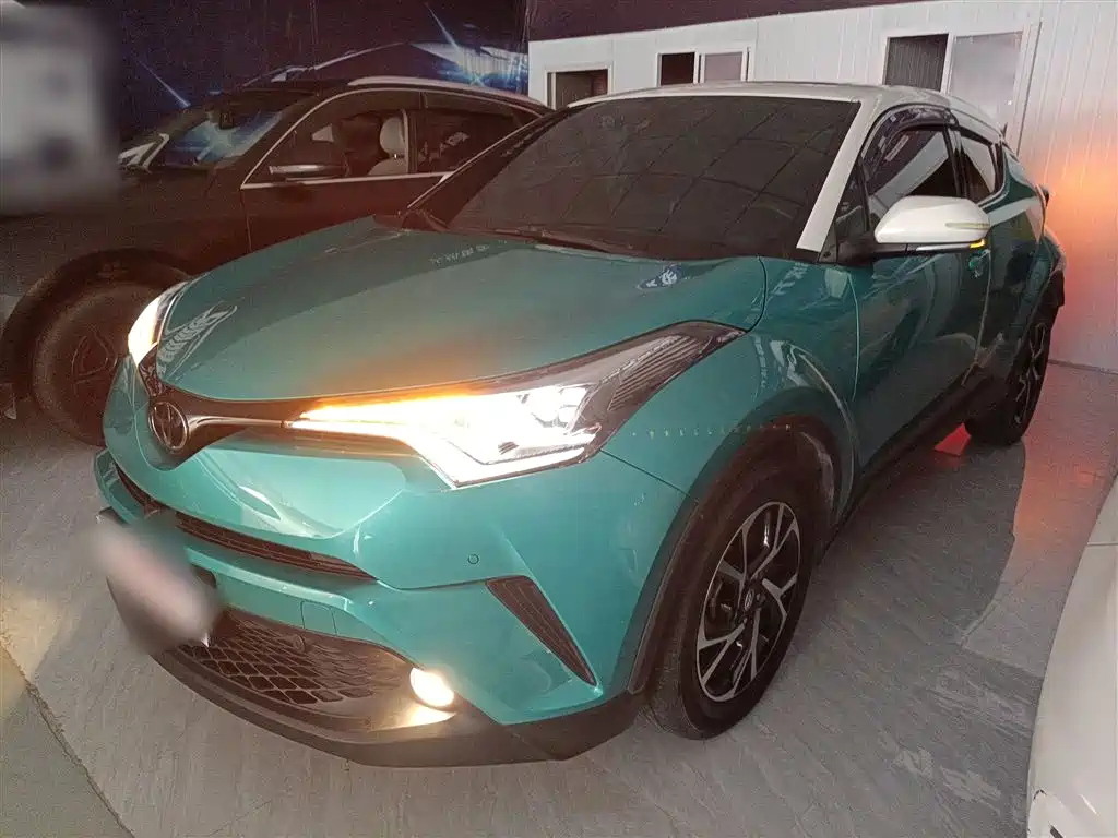 TOYOTA C-HR 2020
