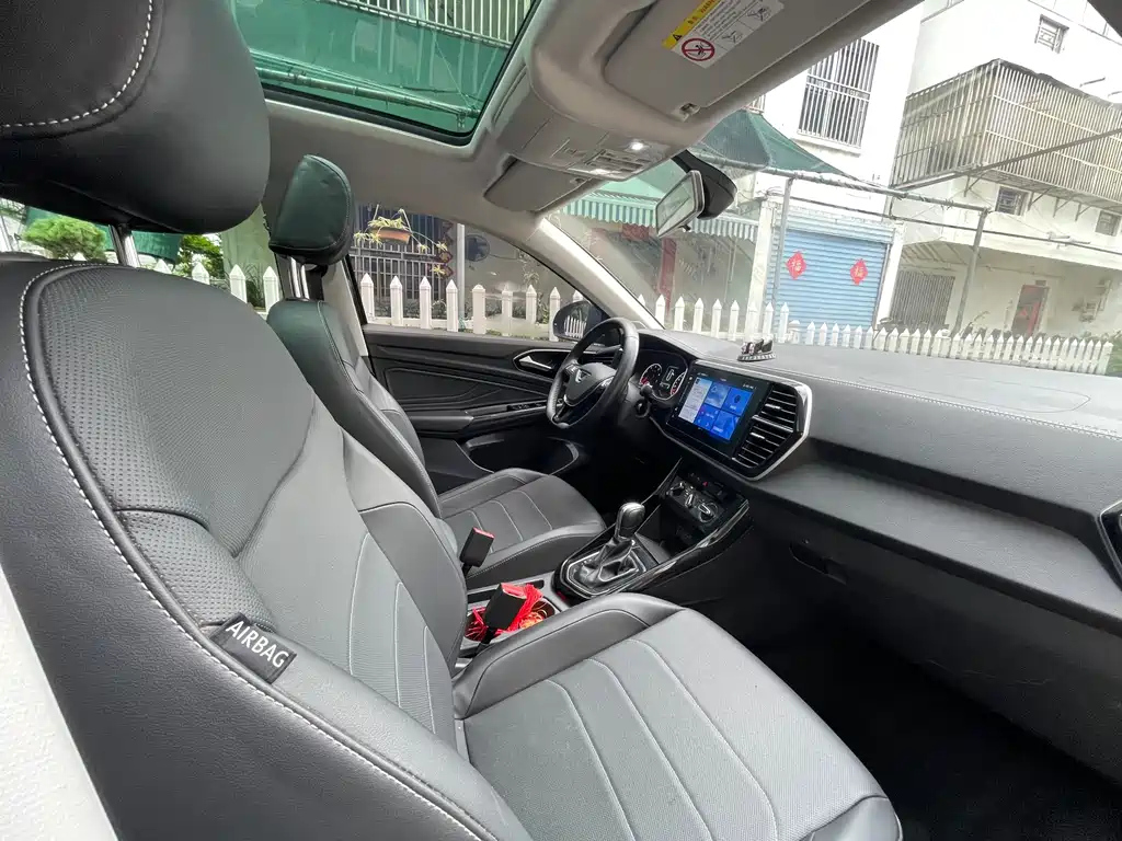 JETTA VS7 2022