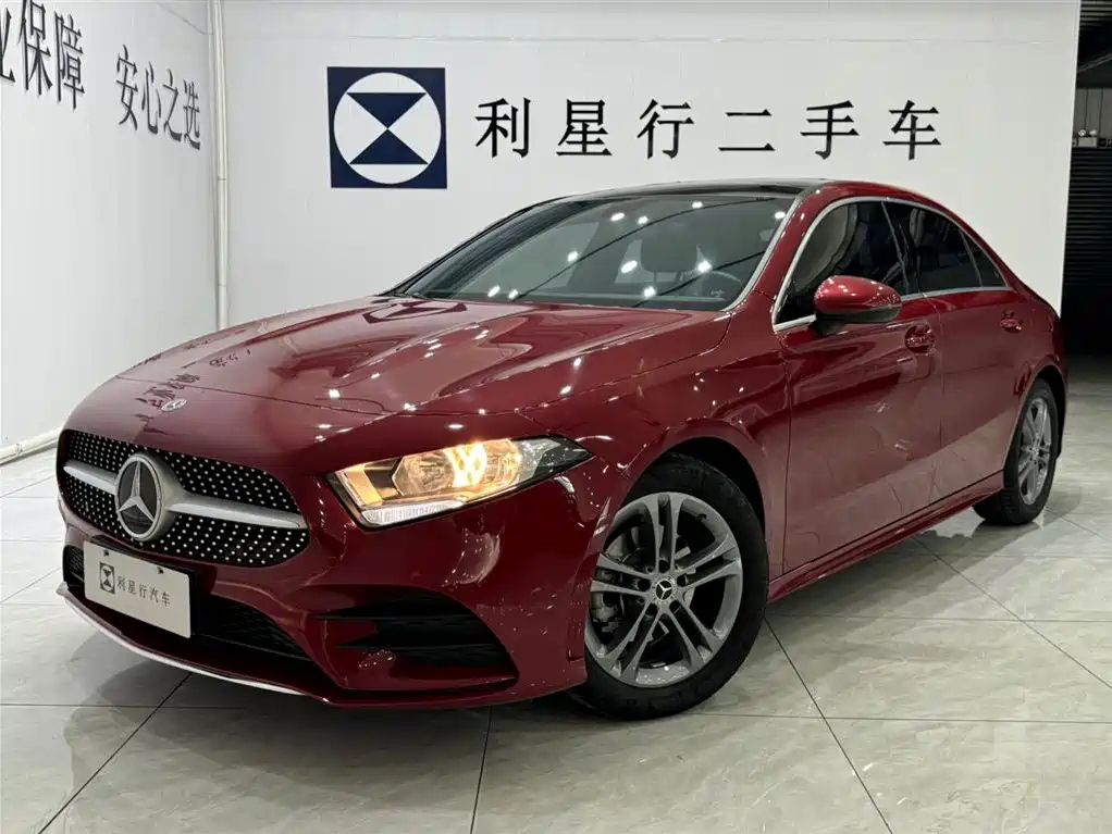 MERCEDES BENZ A-CLASS 2021