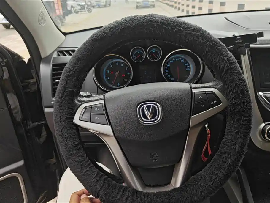 CHANGAN CS35 2014