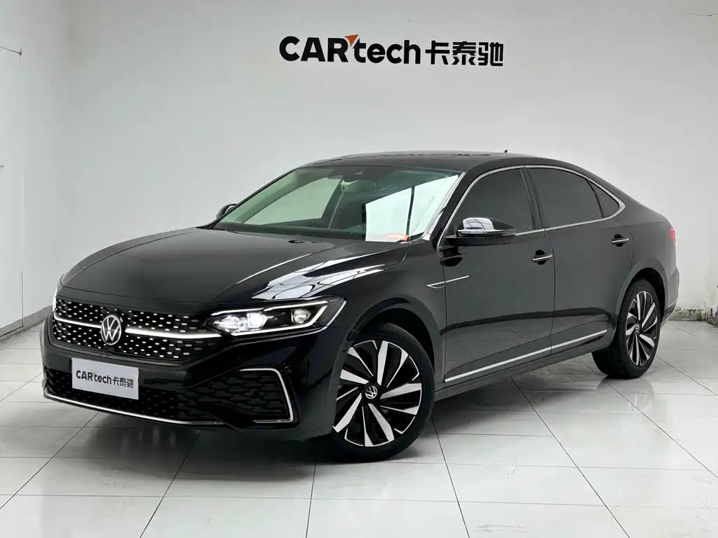 VOLKSWAGEN PASSAT 2022