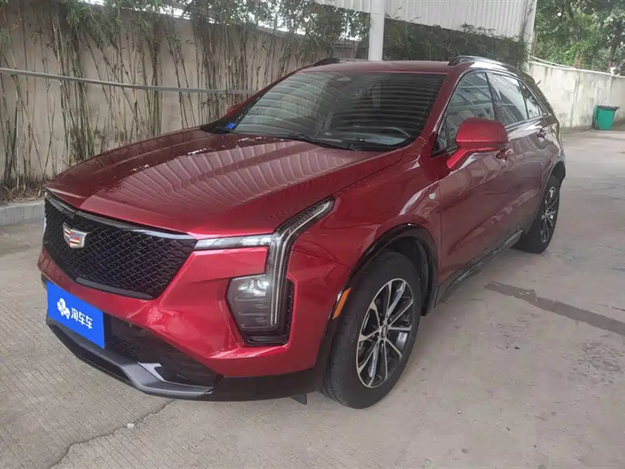CADILLAC XT4 2024