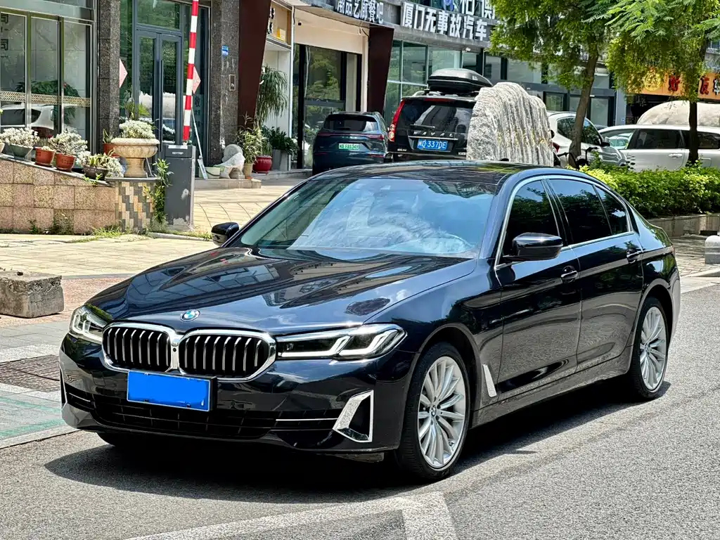 BMW 5-SERIES