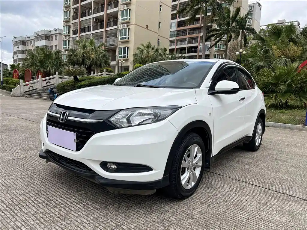 HONDA VEZEL 2015