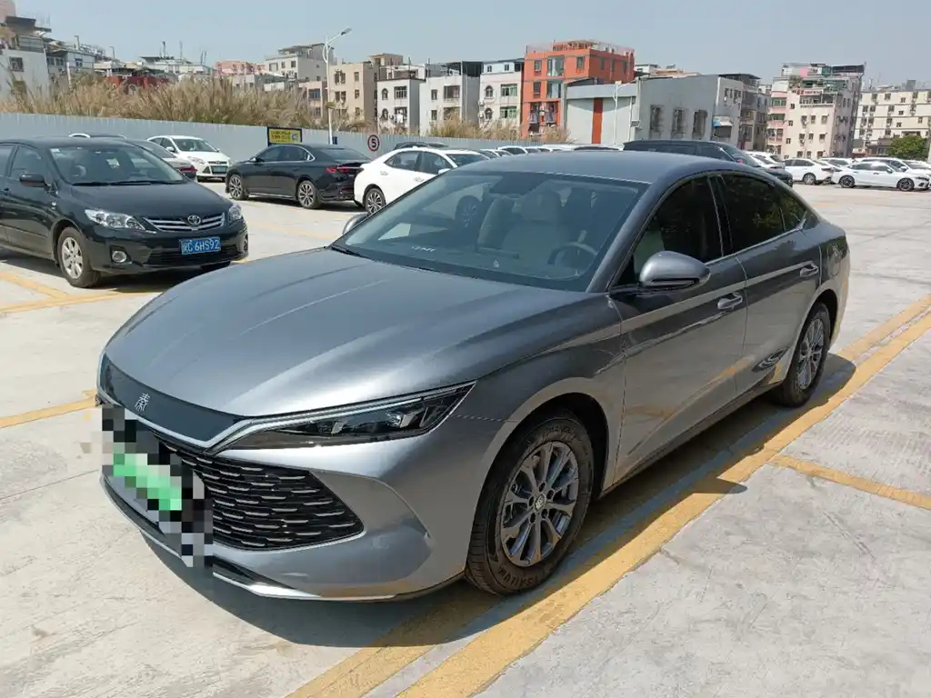 BYD QIN L 2024