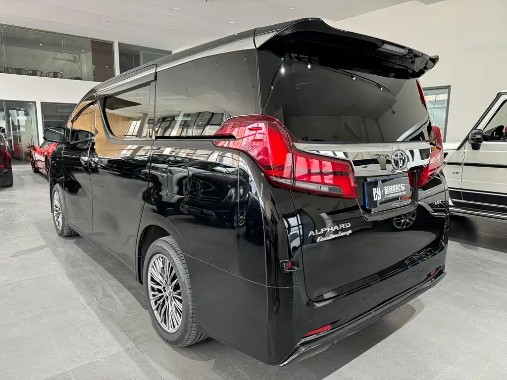 TOYOTA ALPHARD 2019