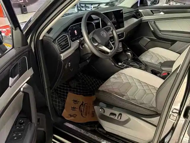 VOLKSWAGEN TAYRON 2023