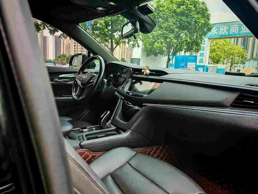 CADILLAC XT5 2020