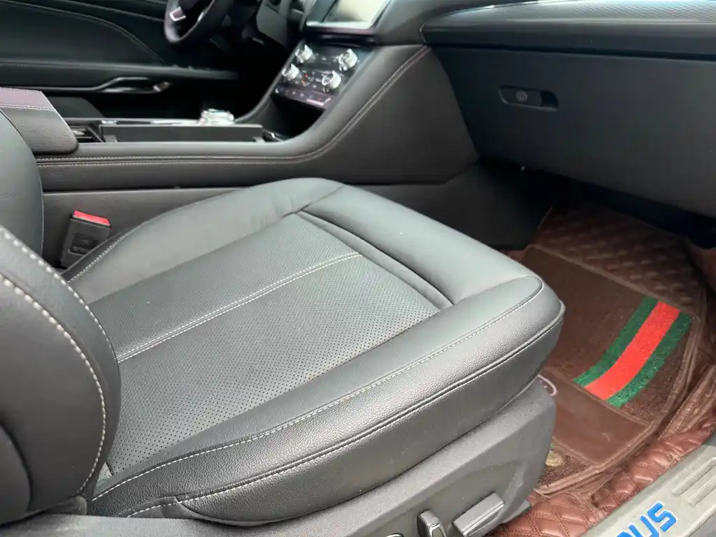FORD TAURUS 2015