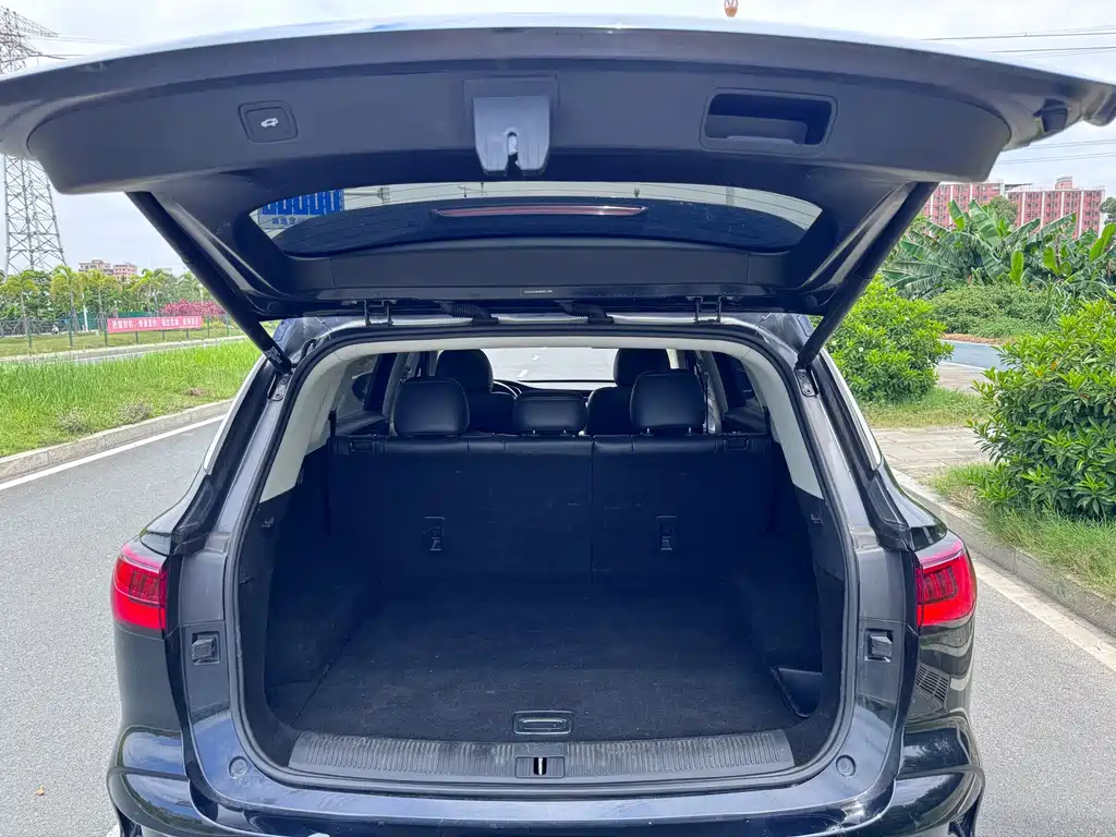 ROEWE RX5 MAX 2021