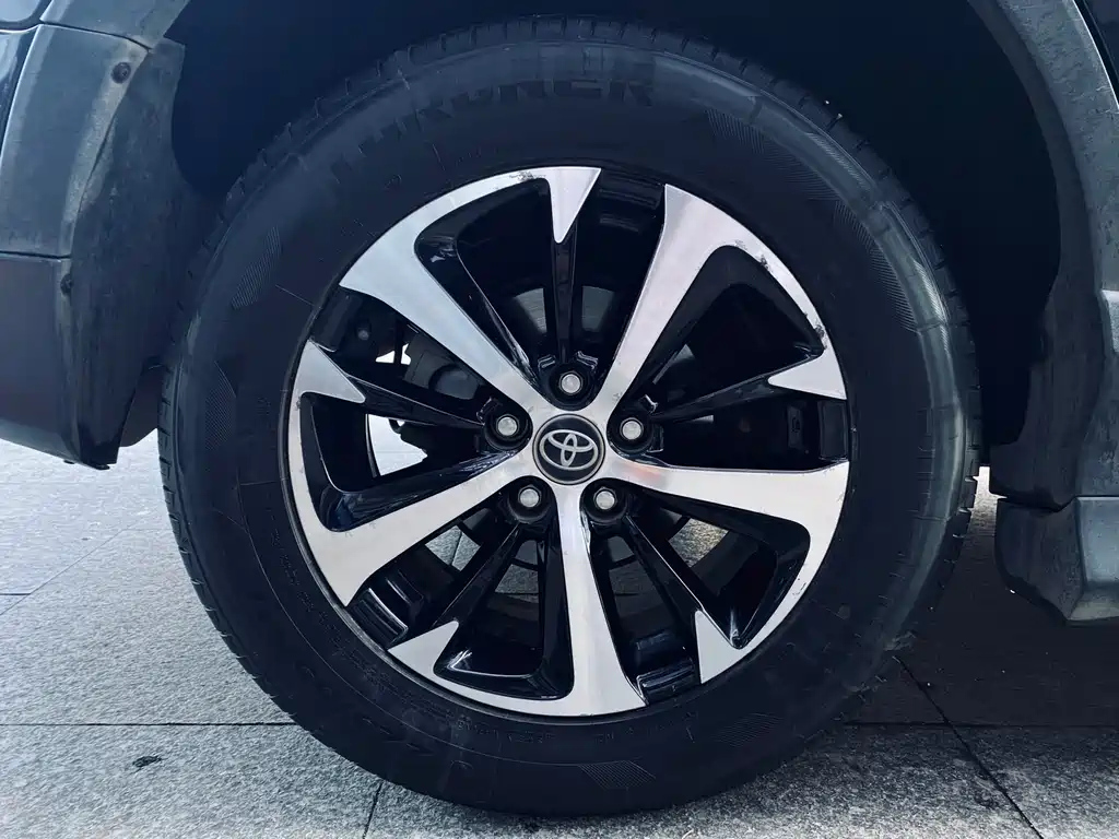 TOYOTA RAV4 RONGFANG 2016