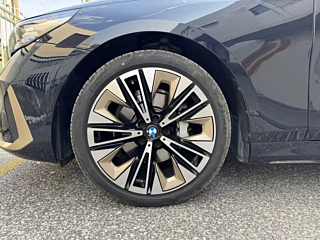 BMW 5-SERIES  2024 YEAR 530LI EXCLUSIVE DELUXE PACKAGE 2024