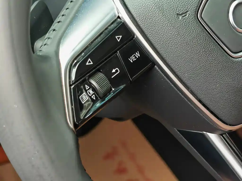 AUDI A6L 2020