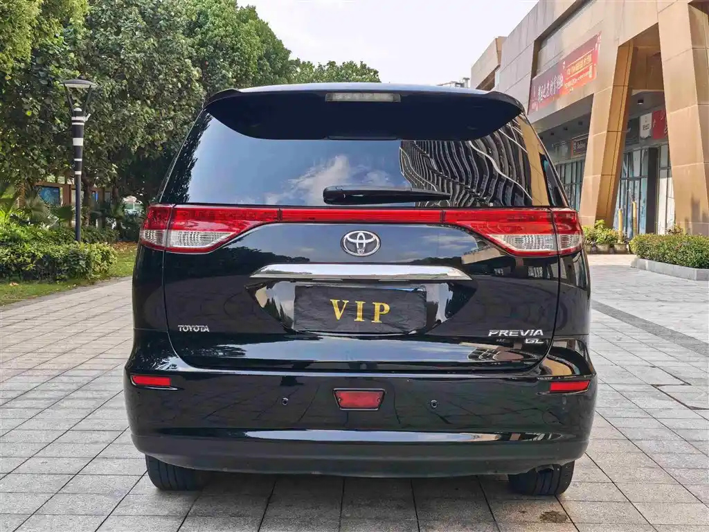 TOYOTA PREVIA 2012
