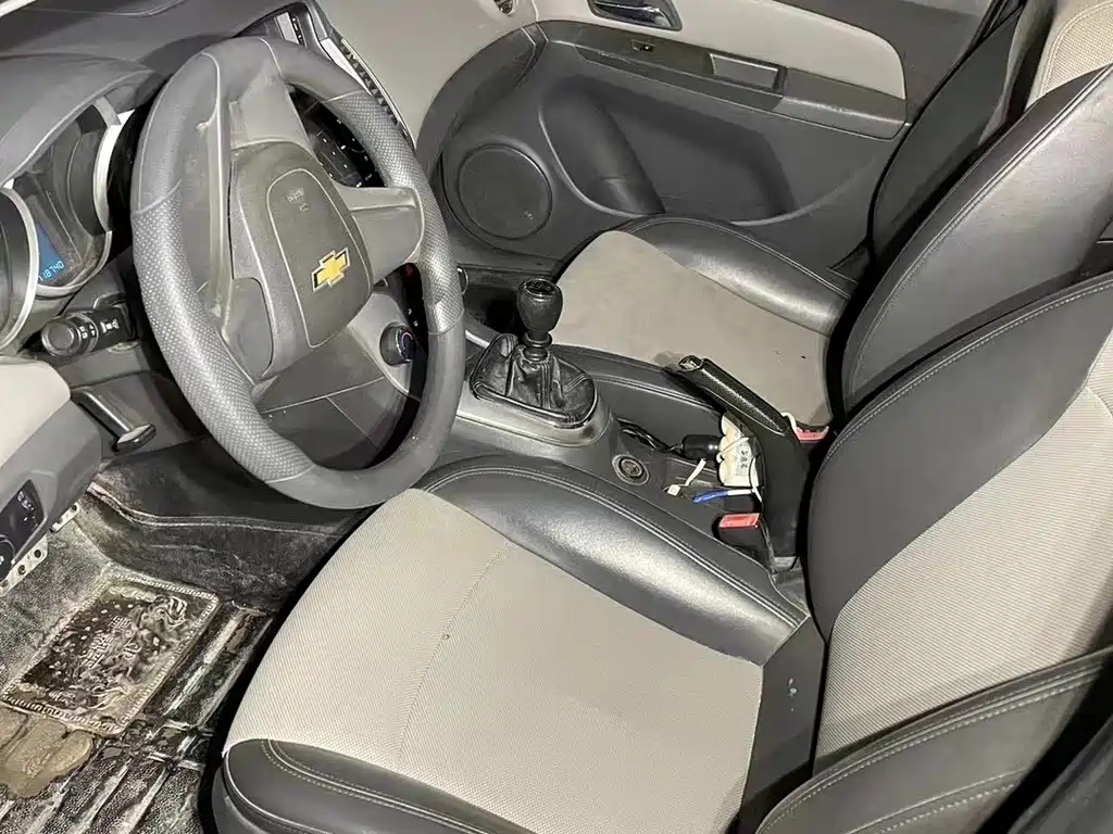 CHEVROLET CRUZE 2012