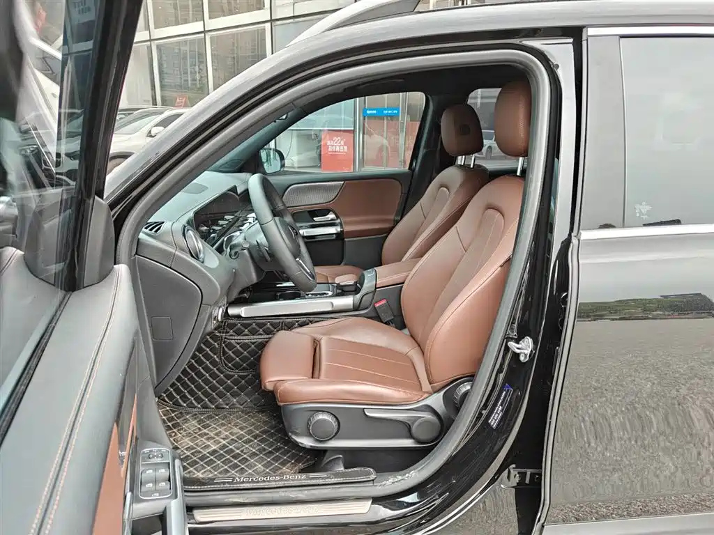 MERCEDES BENZ GLB 2022