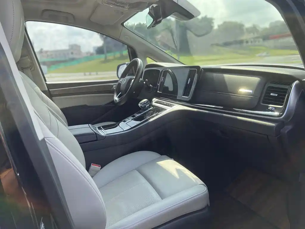TRUMPCHI M8 2022