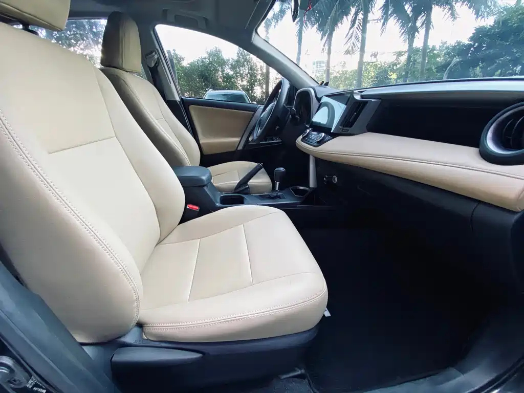 TOYOTA RAV4 RONGFANG 2016