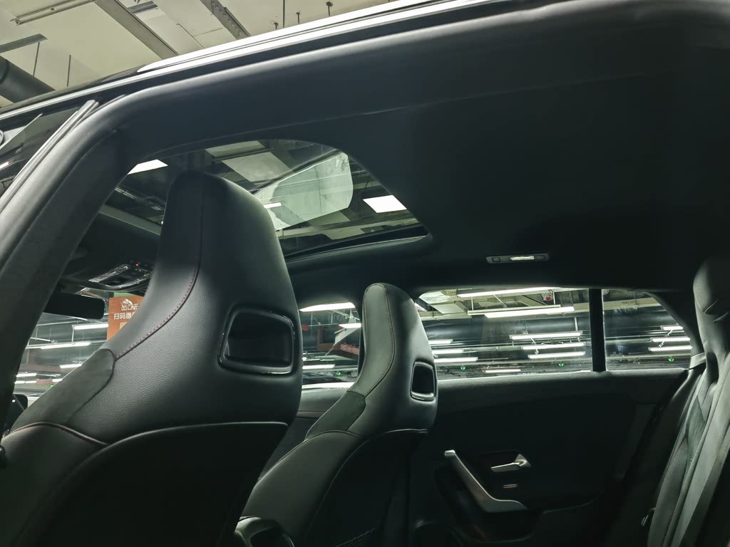 MERCEDES BENZ CLA 2023