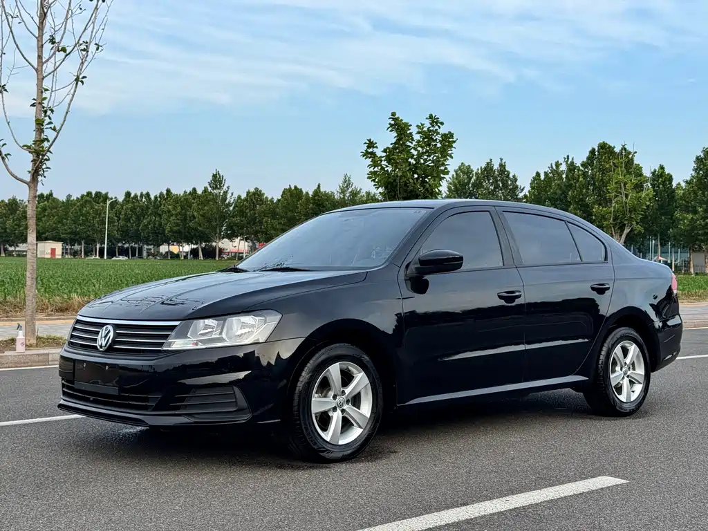 VOLKSWAGEN LAVIDA 2022