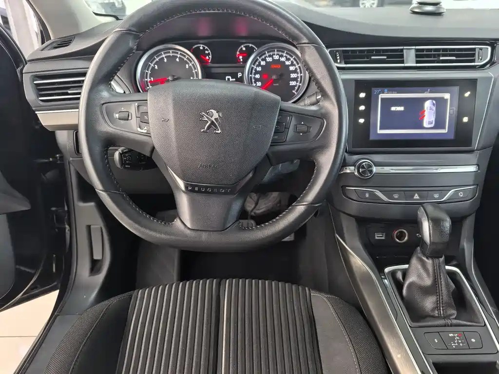 PEUGEOT 408 2016