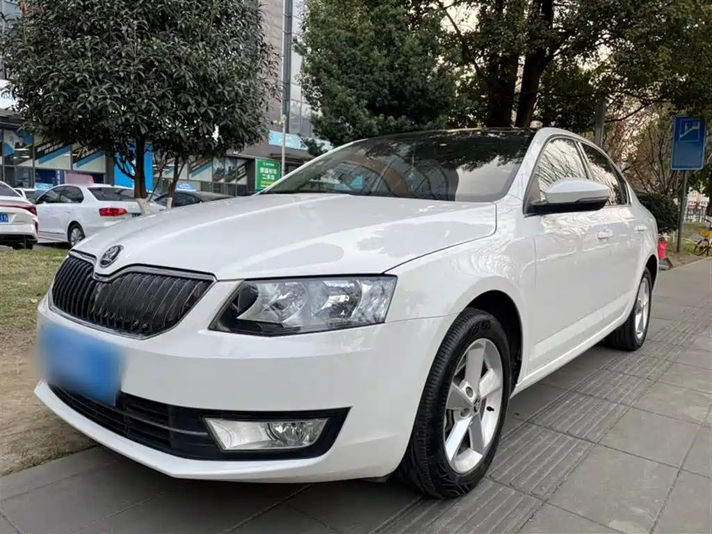 SKODA OCTAVIA 2015