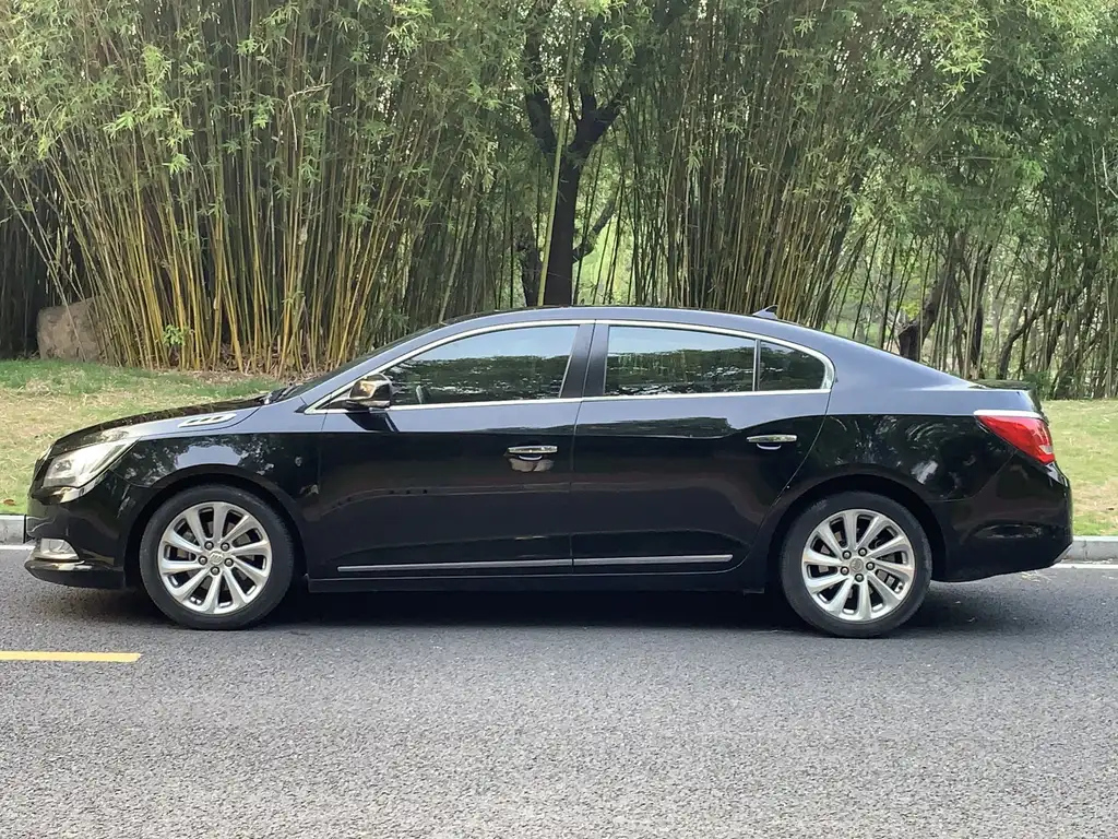 BUICK LACROSSE 2013