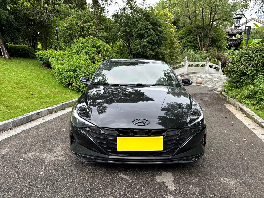 HYUNDAI ELANTRA 2022