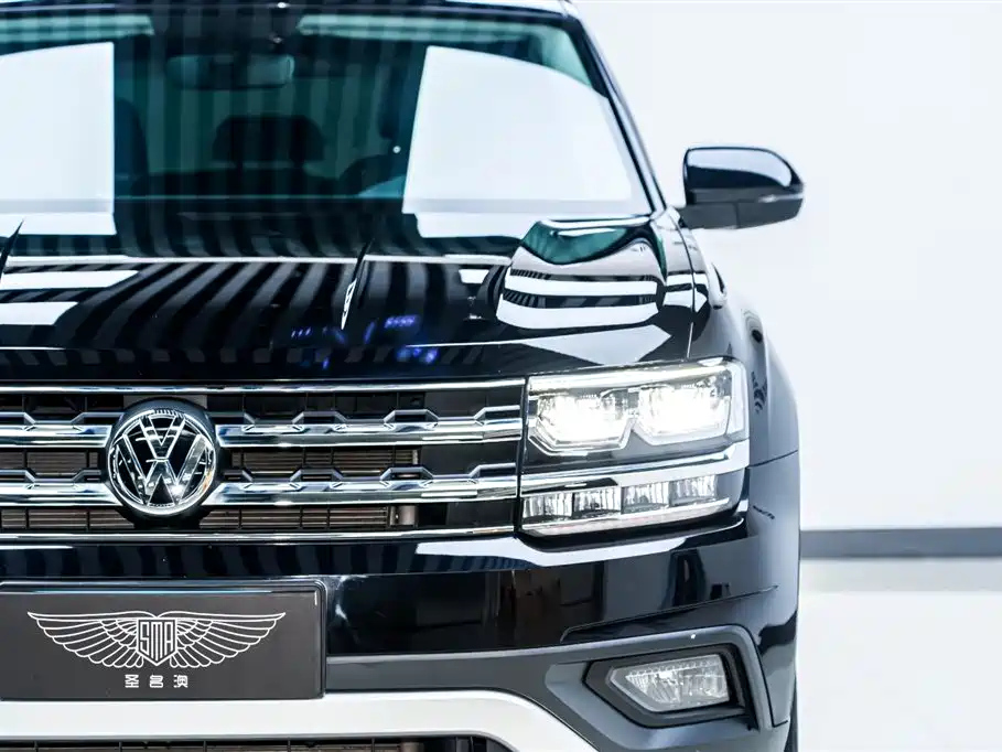 VOLKSWAGEN TOURAN 2021