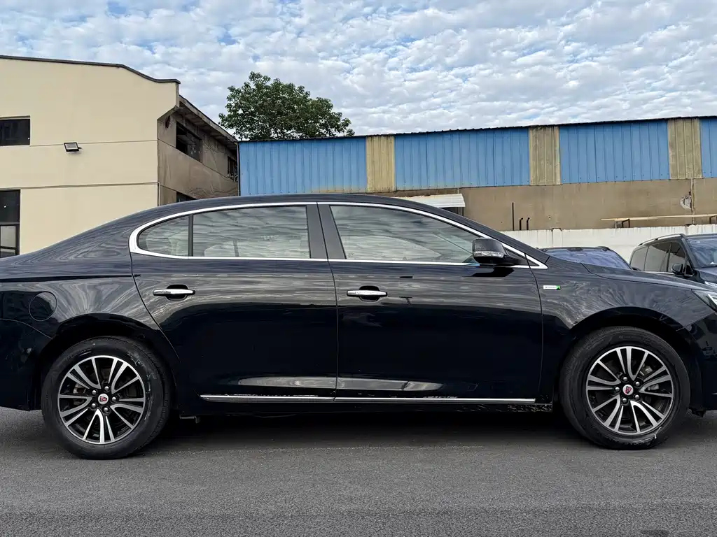 ROEWE E950 2017