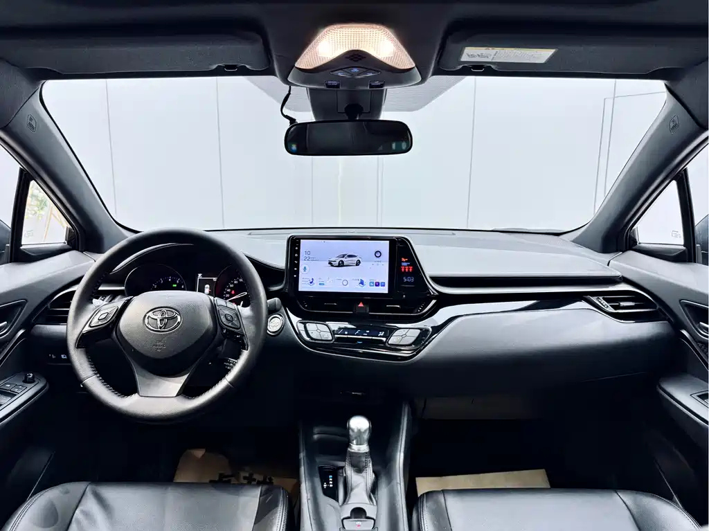 TOYOTA C-HR 2020