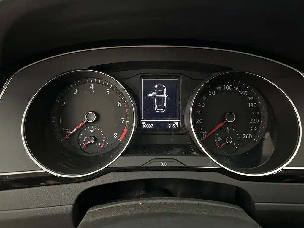 VOLKSWAGEN MAGOTAN 2021