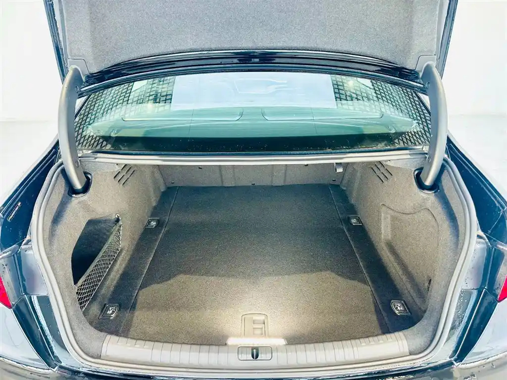 AUDI A6L 2024