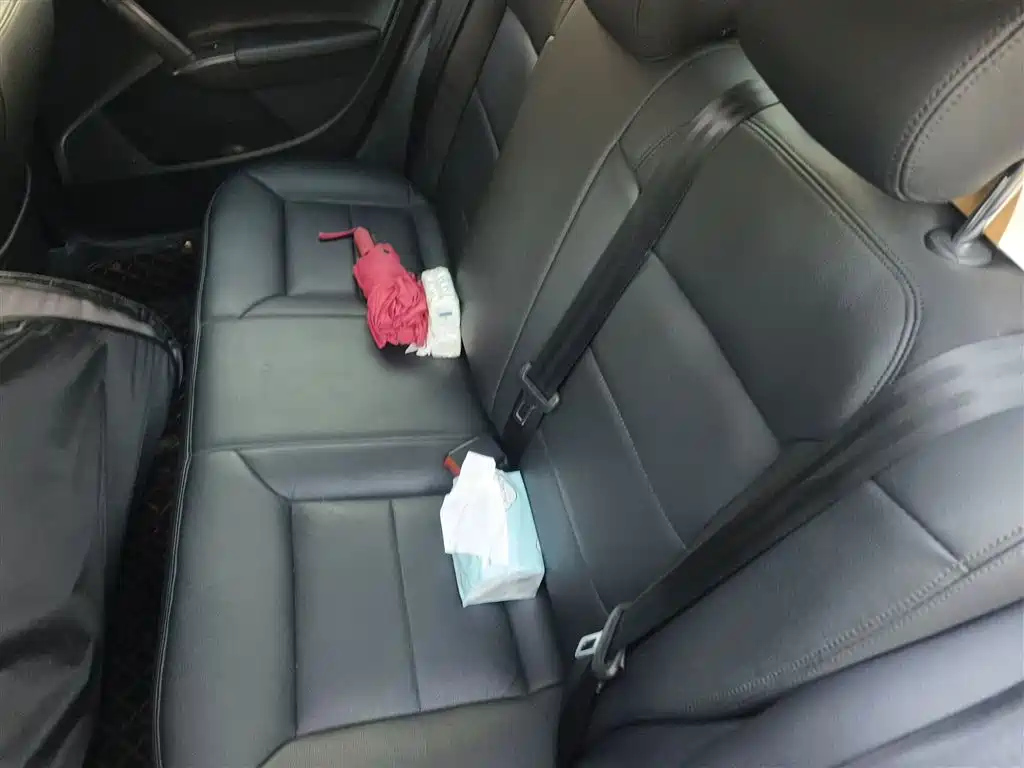 VOLKSWAGEN LAVIDA 2013