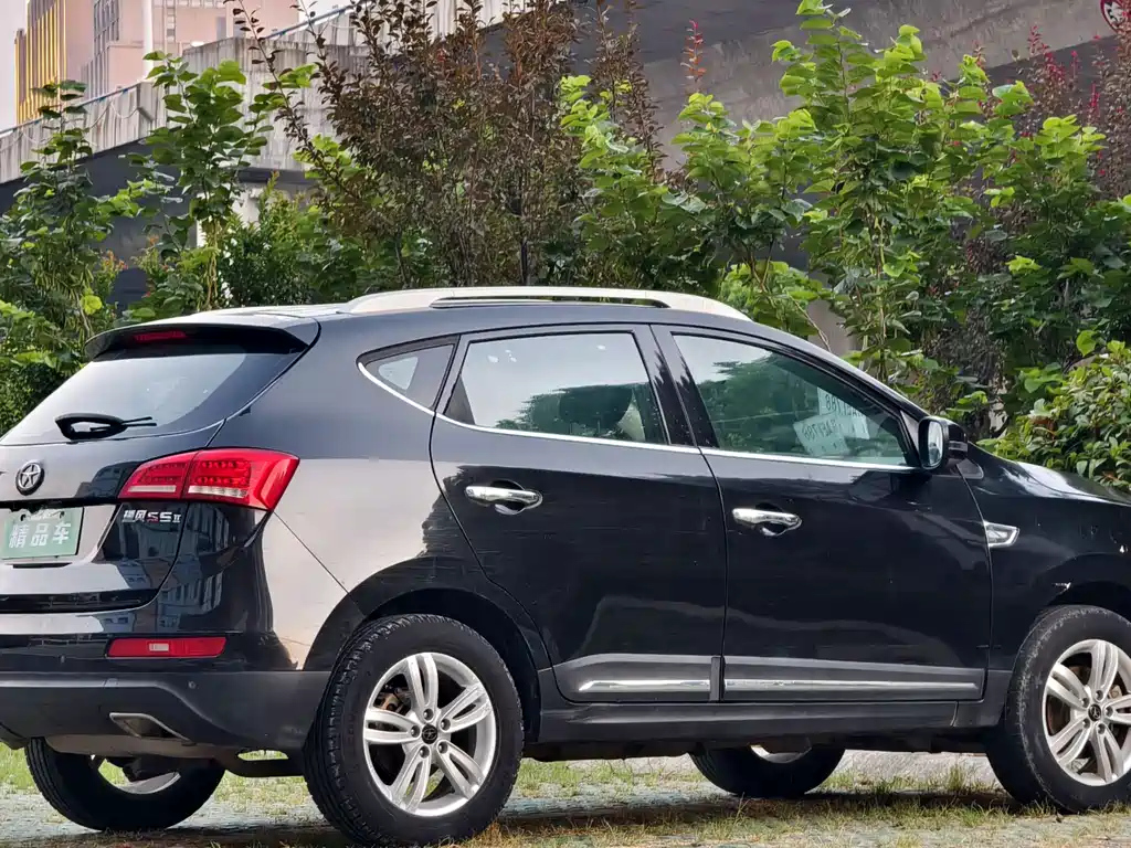 JAC REFINE S5 2015
