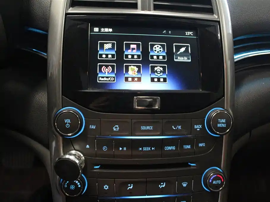 CHEVROLET MALIBU 2012