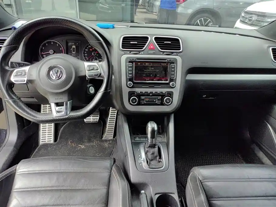 VOLKSWAGEN SCIROCCO 2011