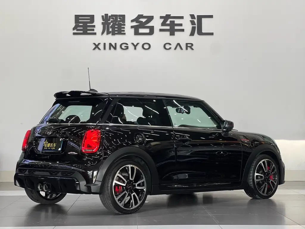 MINI JCW 2022