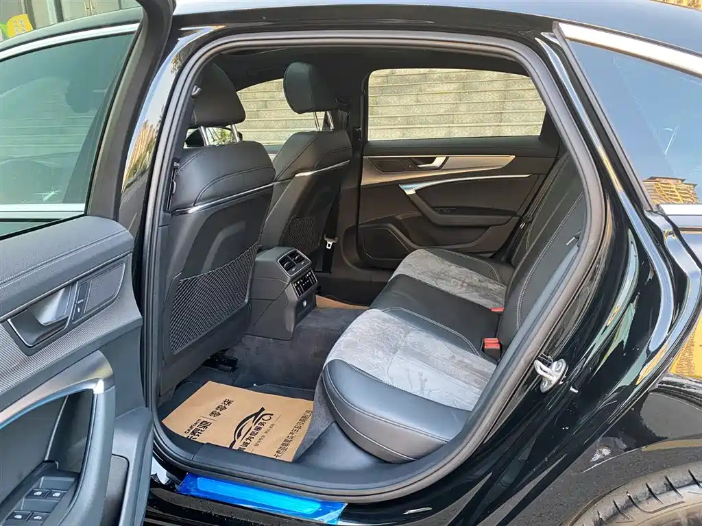 AUDI A6L 2021