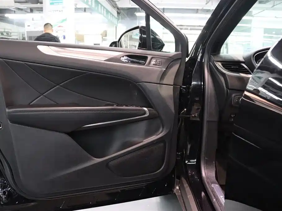 LINCOLN MKC 2020