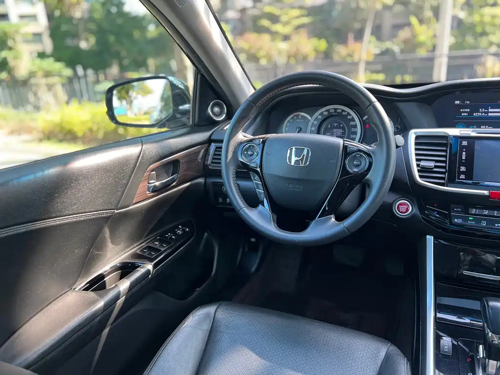 HONDA ACCORD 2017