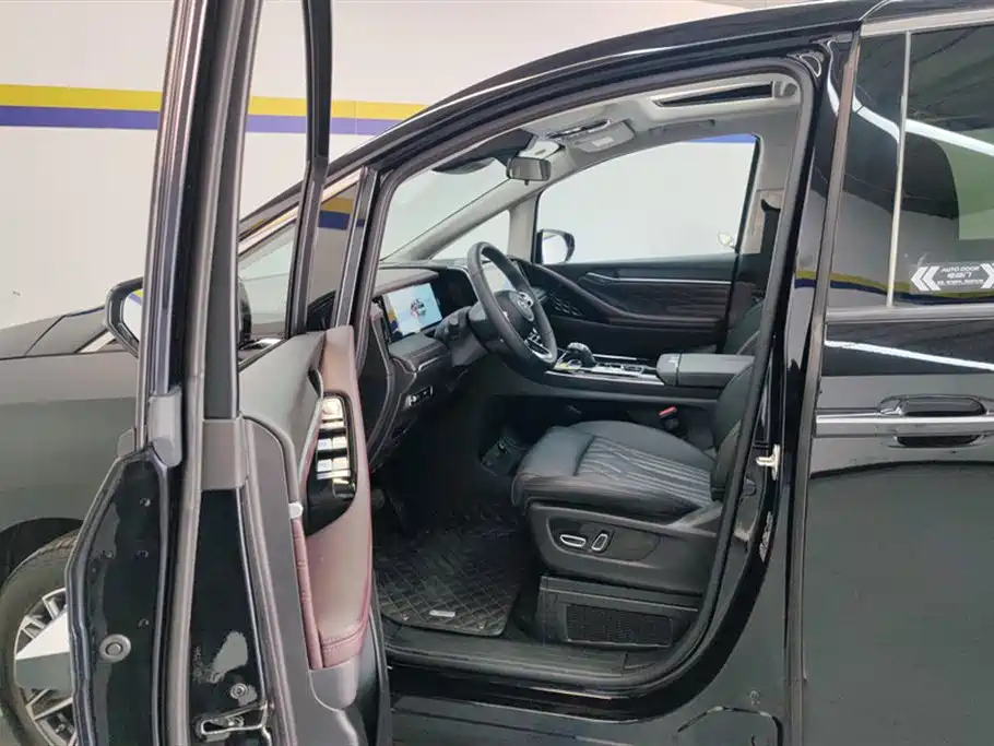 TRUMPCHI M8 2024