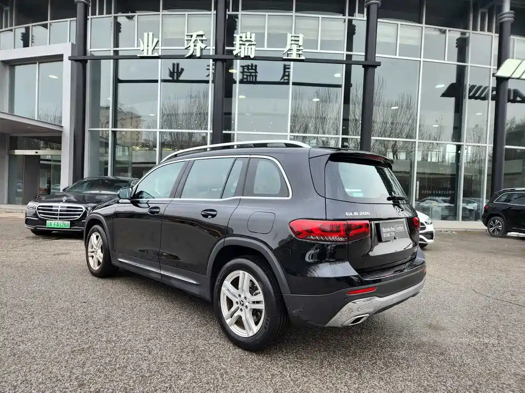 MERCEDES BENZ GLB 2022