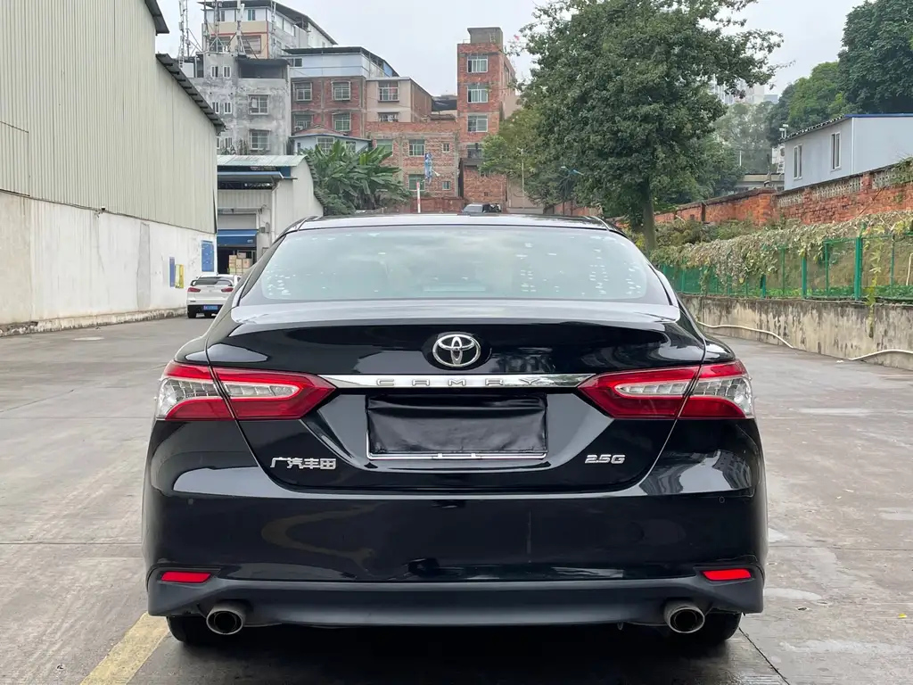 TOYOTA CAMRY 2020