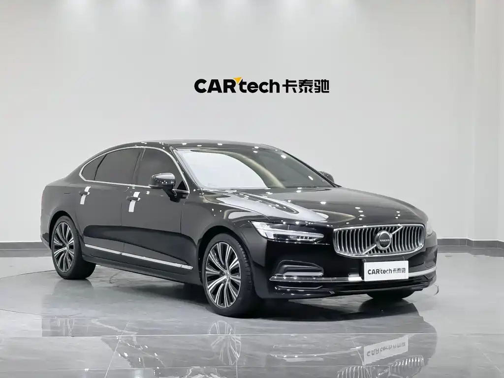 VOLVO S90 2023