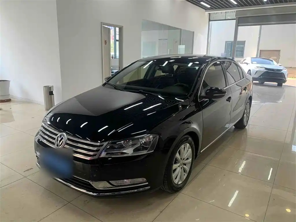 VOLKSWAGEN MAGOTAN 2016