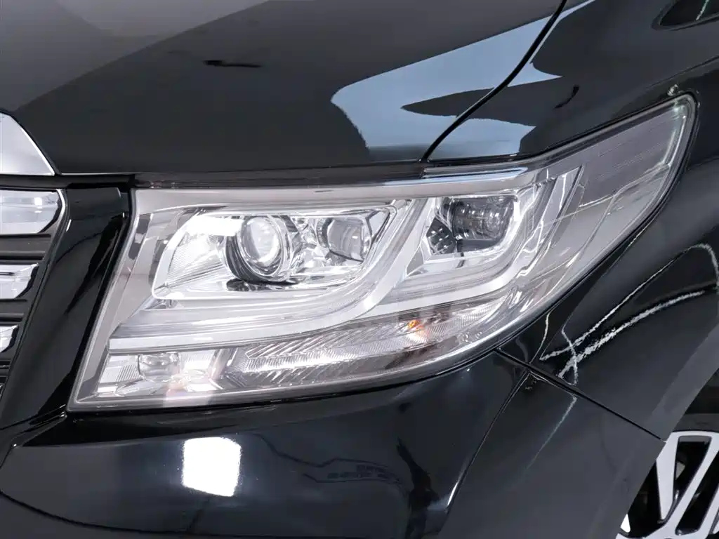 TOYOTA ALPHARD 2017