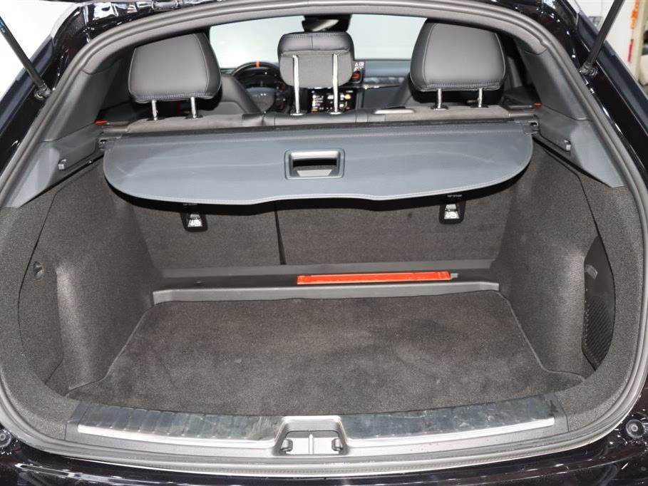 LYNK&CO 02 HATCHBACK 2021
