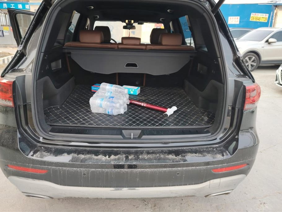 MERCEDES BENZ GLB 2023